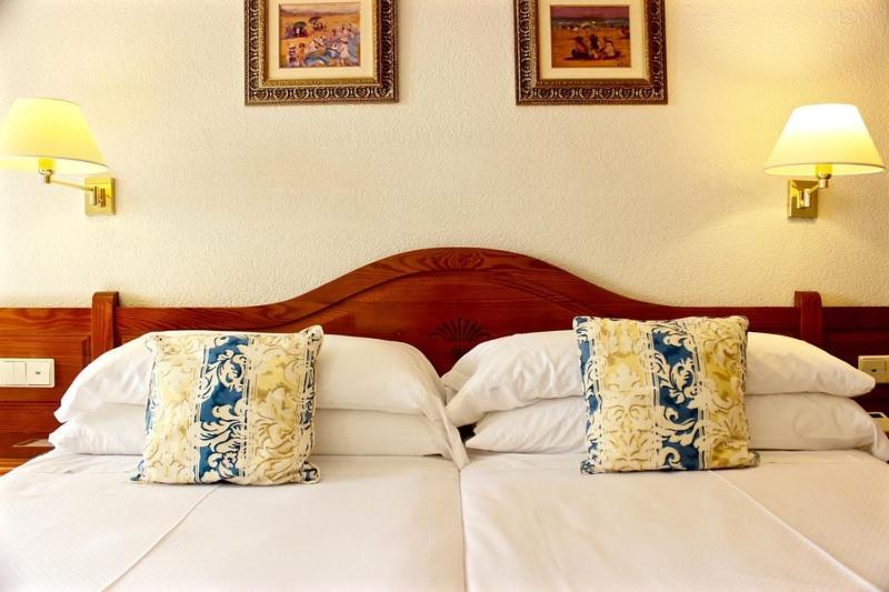 Ramada Resort By Wyndham El Puerto de Mazarrón Oda fotoğraf